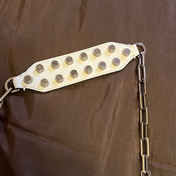 Guess Bag - Picture 3 of 6